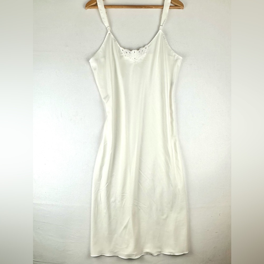 Vintage Vanity Fair‎ Embroidered Cut Out Trim Chemise Midi Dress Coquette
